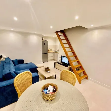 Duplex 1 Min De La Lägenhet